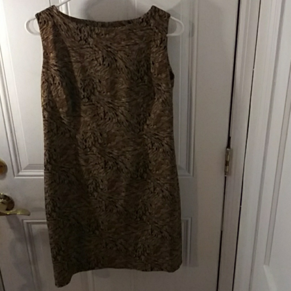 Dressbarn ladies sz 8 animal print